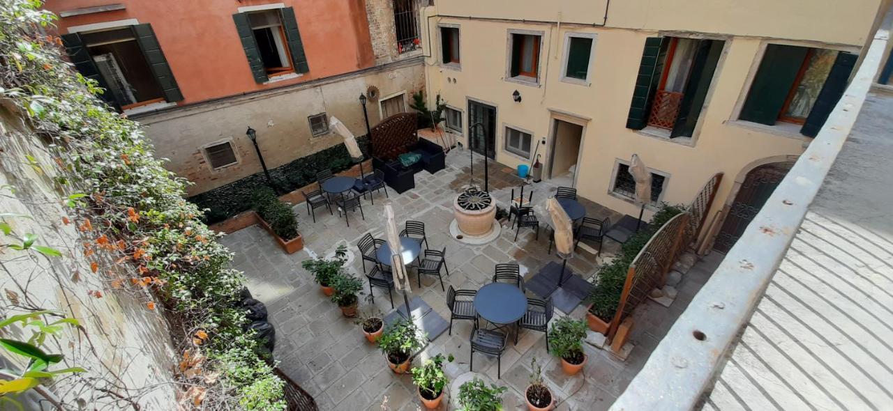 Corte Del Doge Di Rialto Veneţia Exterior foto