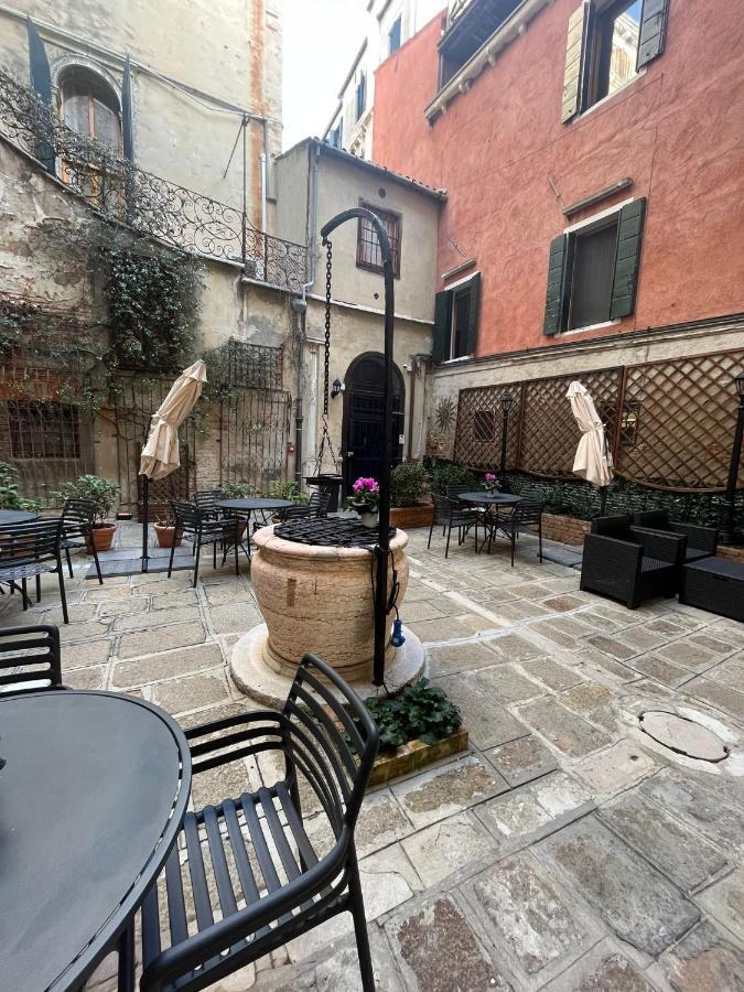 Corte Del Doge Di Rialto Veneţia Exterior foto